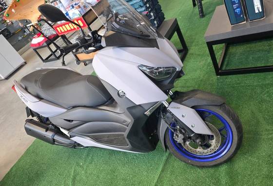 YAMAHA XMAX 250 CONNECTED ABS 